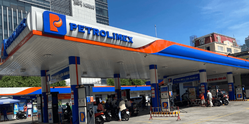 tìm cây xăng gần đây nhất​